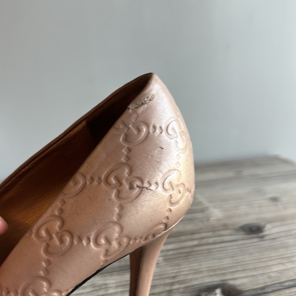 Gucci Heels Size 37 - Picture 9 of 10